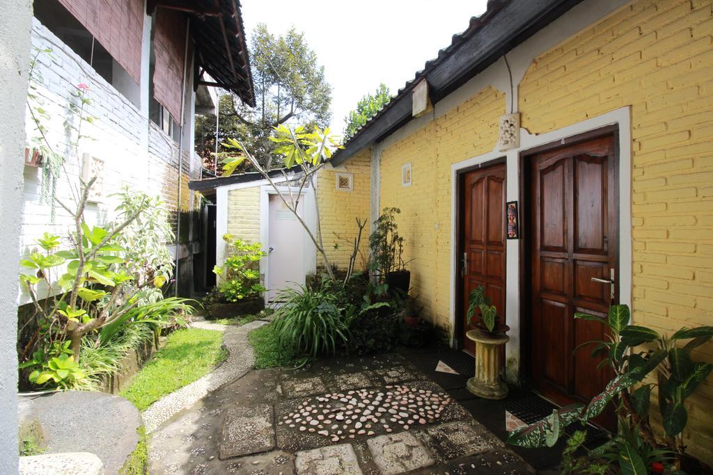 Taman Ayu Homestay Munduk Mitra Reddoorz Exteriör bild